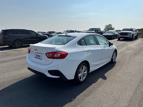 Used 2018 Chevrolet Cruze LT FWD image 7