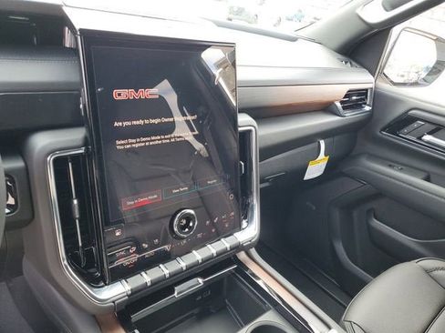 New 2026 GMC Yukon XL Denali w/ Sun & Power Step Package AWD/4WD image 26