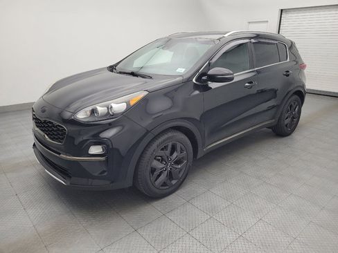 Used 2020 Kia Sportage S FWD image 2
