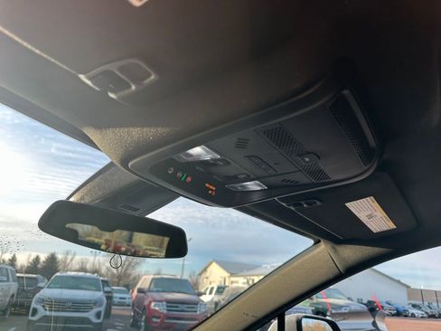 Used 2021 Cadillac XT5 Premium Luxury image 19