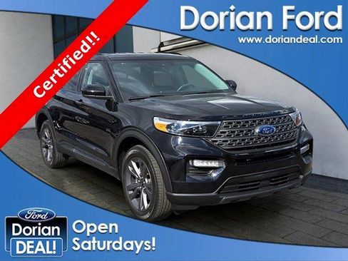 Certified 2024 Ford Explorer XLT w/ Equipment Group 202A AWD/4WD image 1