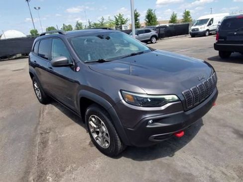 Used 2021 Jeep Cherokee Trailhawk AWD/4WD image 2