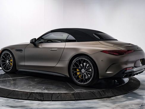 Used 2022 Mercedes-Benz SL 55 AMG 4MATIC image 16