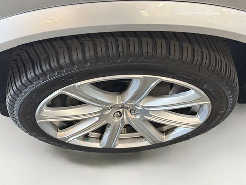 Used 2018 Volvo XC90 T6 Inscription w/ Convenience Package AWD/4WD image 11