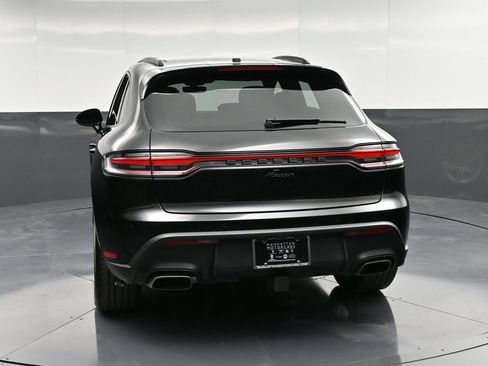 Used 2022 Porsche Macan image 7