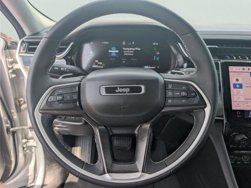 Used 2022 Jeep Grand Cherokee Limited 4xe AWD/4WD image 25