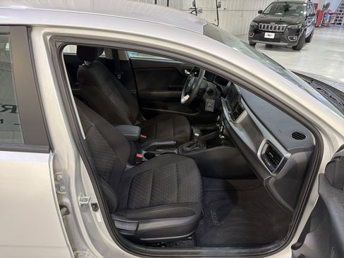 Used 2023 Kia Rio S w/ Technology Package image 16