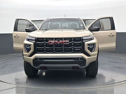 Used 2024 GMC Canyon AT4 w/ AT4 Premium Package AWD/4WD image 31