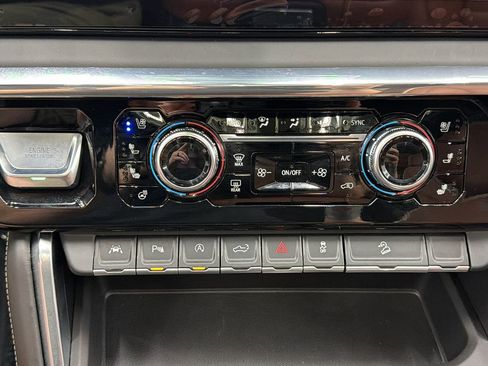 Used 2026 GMC Sierra 1500 Denali Ultimate AWD/4WD image 24