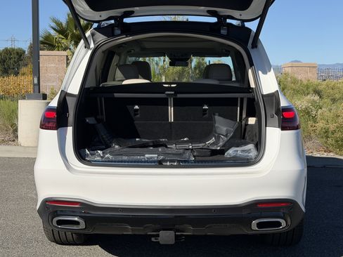 New 2026 Mercedes-Benz GLS 450 4MATIC image 12