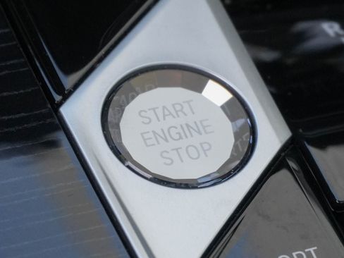Used 2026 BMW X5 M60i AWD/4WD image 30