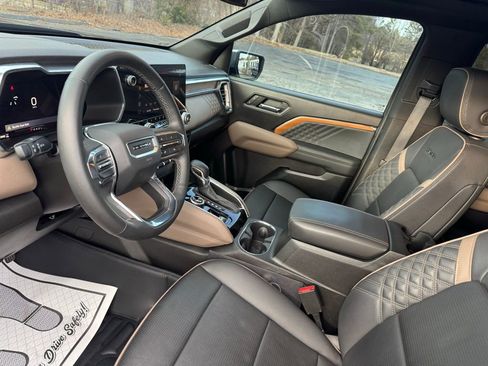 Certified 2024 GMC Canyon Denali AWD/4WD image 7