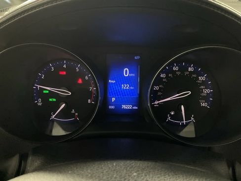 Used 2018 Toyota C-HR XLE FWD image 25