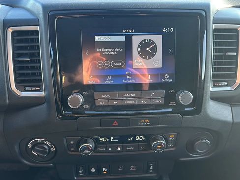 Used 2022 Nissan Frontier SV image 23