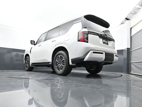 New 2026 Nissan Armada SL w/ Captain's Chari Seat Package AWD/4WD image 27