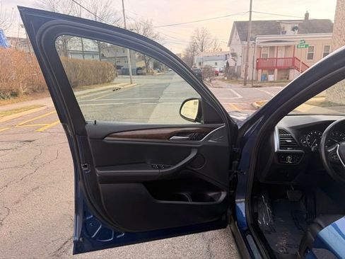 Used 2019 BMW X3 xDrive30i w/ Convenience Package image 17