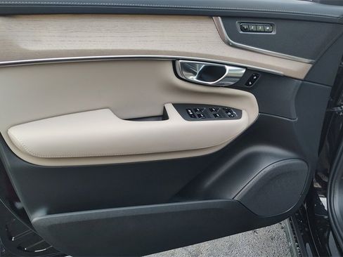 New 2026 Volvo XC90 B5 Plus image 8