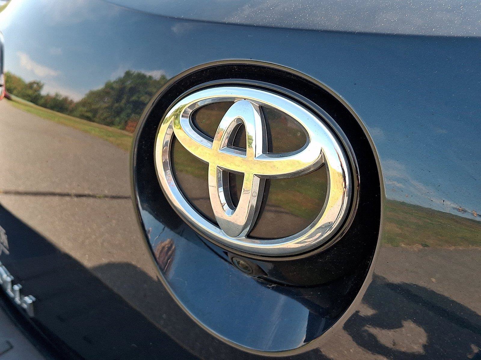 Used 2020 Toyota Corolla SE w/ SE Preferred Package FWD image 29