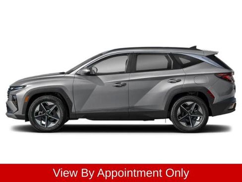 Used 2025 Hyundai Tucson SEL FWD image 3