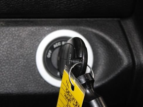 Used 2024 RAM 1500 Classic SLT image 37