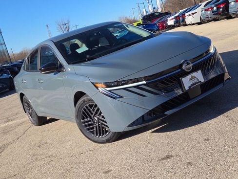 New 2026 Nissan Sentra SV w/ Floor Mat Package FWD image 4