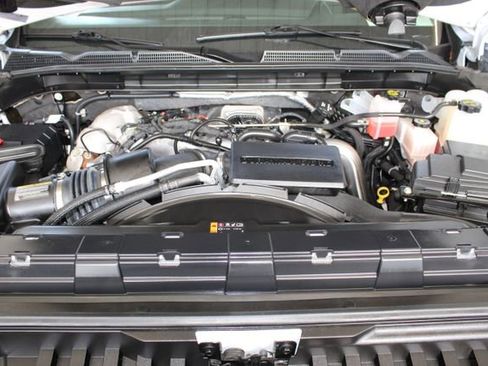 Used 2024 GMC Sierra 2500 AT4 w/ AT4 Premium Plus Package image 32