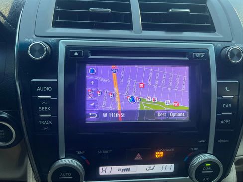 Used 2012 Toyota Camry XLE image 28