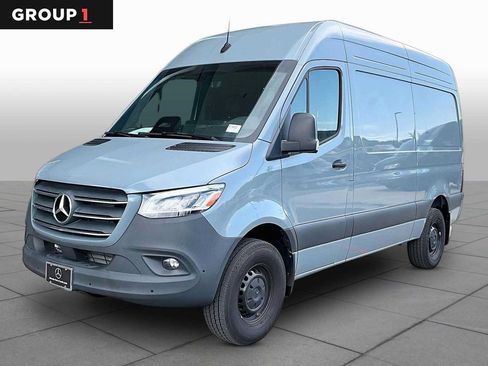 Used 2025 Mercedes-Benz Sprinter 2500 image 1