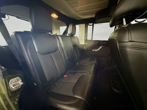 Used 2016 Jeep Wrangler Unlimited Sahara AWD/4WD image 25