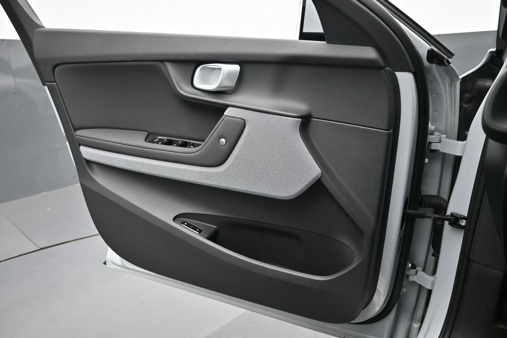 Used 2023 Polestar Polestar 2 AWD/4WD image 5