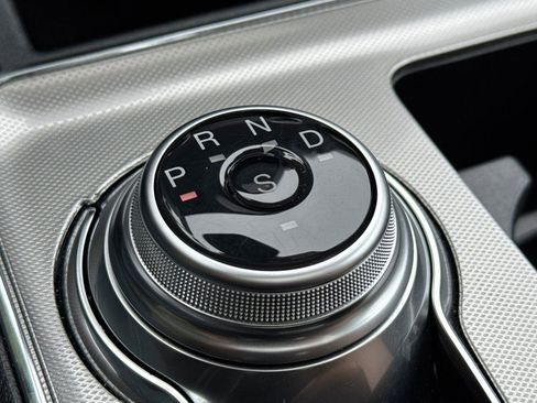 Certified 2024 Ford Edge Titanium w/ Titanium Elite Package image 19