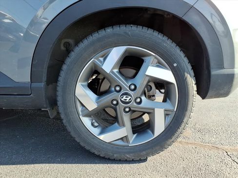 Used 2023 Hyundai Venue SEL w/ Cargo Package image 22