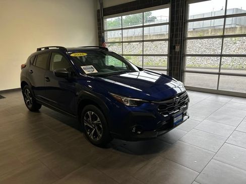 Used 2026 Subaru Crosstrek 2.5i Premium AWD/4WD image 4