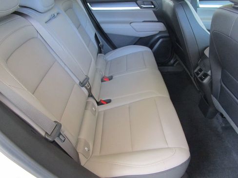 Used 2026 GMC Terrain Elevation w/ Elevation Premium Package FWD image 17