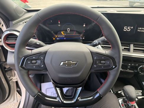 New 2026 Chevrolet Trax RS w/ Sunroof Package FWD image 15