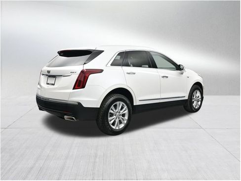 Certified 2024 Cadillac XT5 Luxury image 5