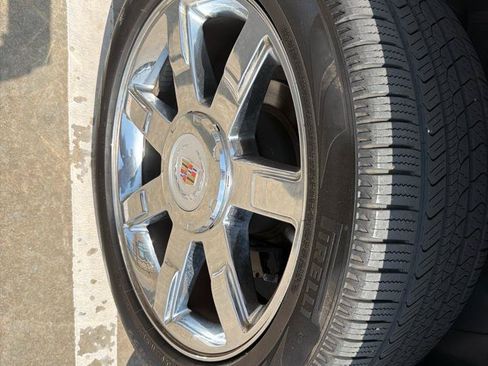 Used 2012 Cadillac Escalade Luxury RWD image 47