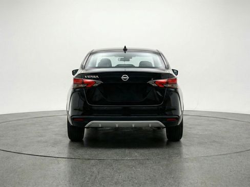 Used 2025 Nissan Versa SV image 7