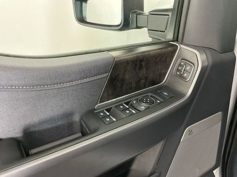 Used 2025 Ford F350 Lariat w/ Black Appearance Package image 16