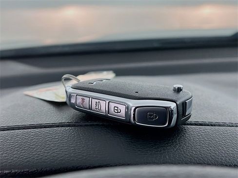 Used 2024 Kia Forte LX image 27