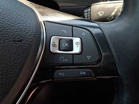 Used 2018 Volkswagen Tiguan S FWD image 18