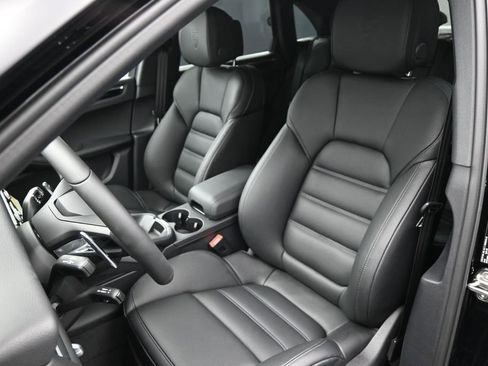 New 2026 Porsche Macan S AWD/4WD image 7