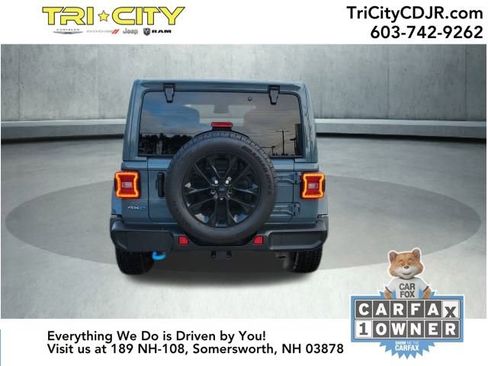 Used 2024 Jeep Wrangler Unlimited Sahara image 4