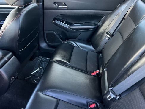 Used 2024 Nissan Altima 2.5 SR FWD image 5