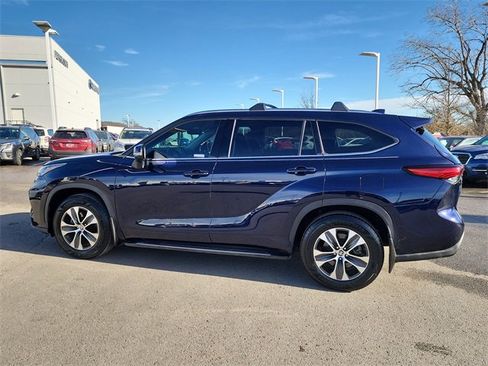 Used 2020 Toyota Highlander XLE image 8