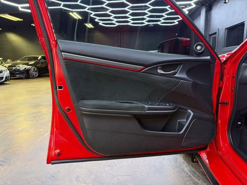 Used 2021 Honda Civic Type R image 12