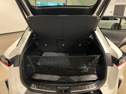 Used 2025 Lexus RZ 450e image 32