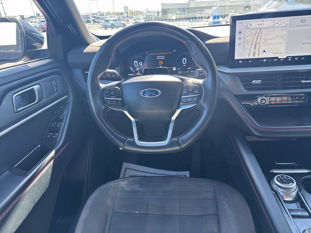 Used 2025 Ford Explorer ST-Line w/ ST-Line Street Pack AWD/4WD image 16
