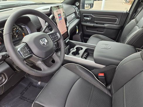New 2026 RAM 3500 Laramie AWD/4WD image 10