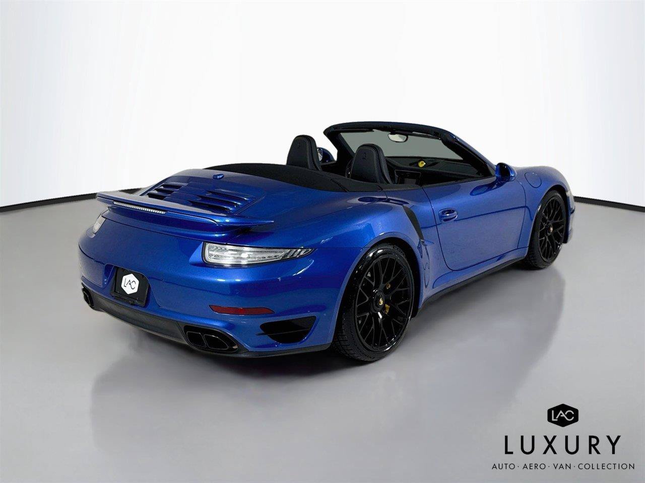 Used 2014 Porsche 911 Turbo S AWD/4WD image 5